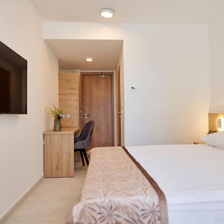 Colentum Resort Murter Cameră foto